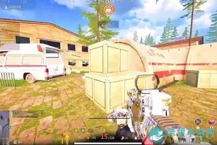 探秘萤火突击：教你轻松识别纪念币藏宝阁RMB交易攻略